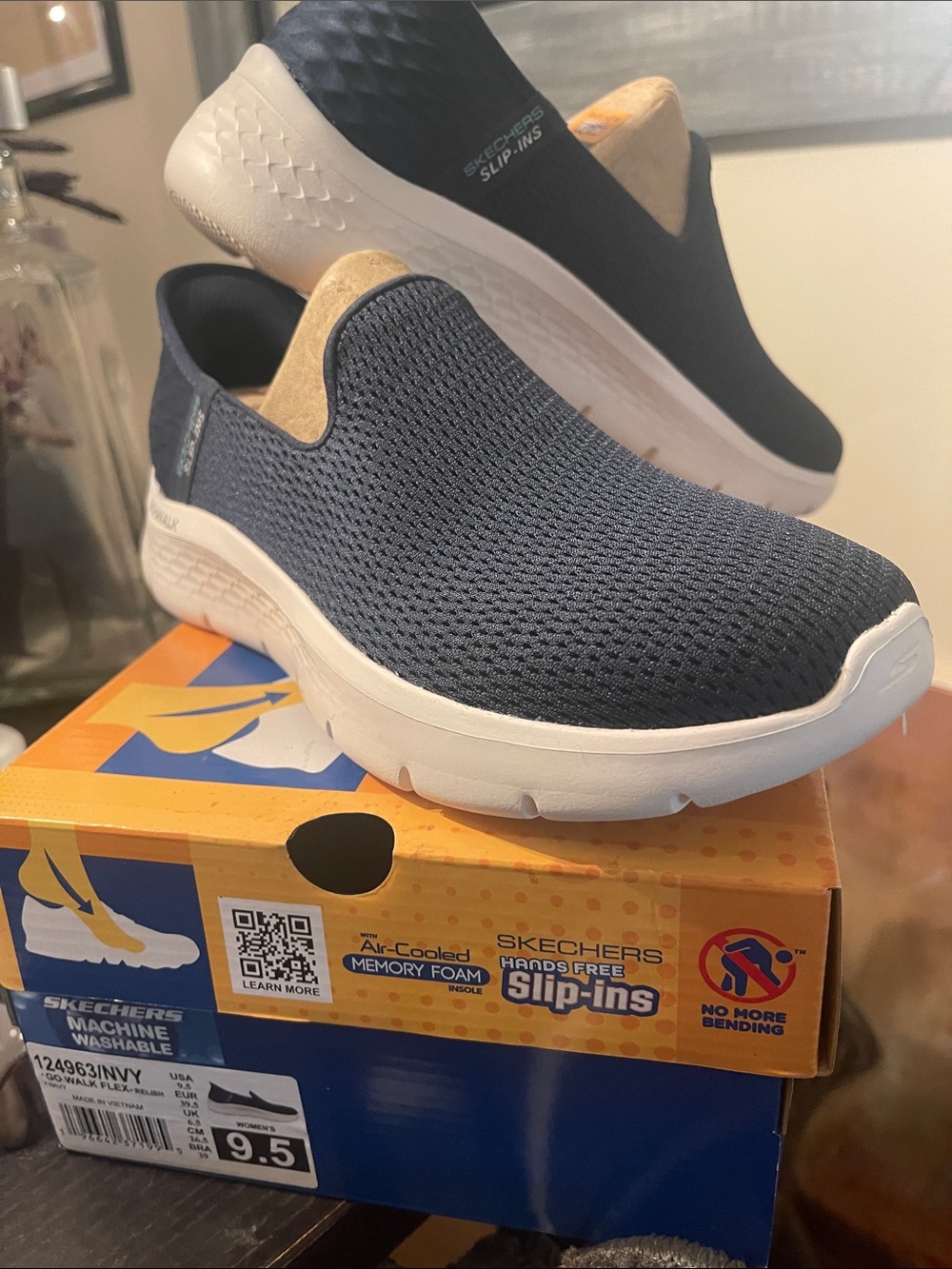 Sketchers Women's Go Walk Navy Blue Slip-On Sneaker Size 9.5, Memory Foam Insole - Picture 6 of 8